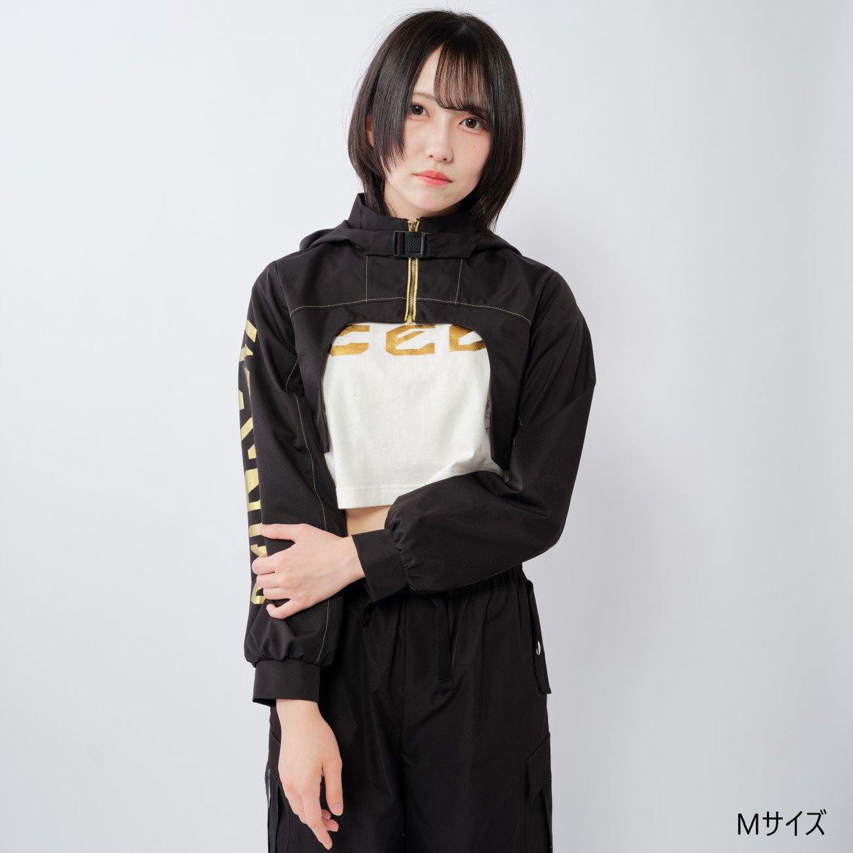 achimobee's tweet image. 着用モデルはラフ×ラフの永松波留さん✨
撮影中も超ギャバい要素たっぷりな魅力的なカットの連続で、とっても素敵な着こなしをしてくださいました🧬

#超宇宙刑事ギャバンインフィニティ #超ギャバン #ProjectRED #キキコト #超ギャバい #多元地球Ι5109 #鑑識課
