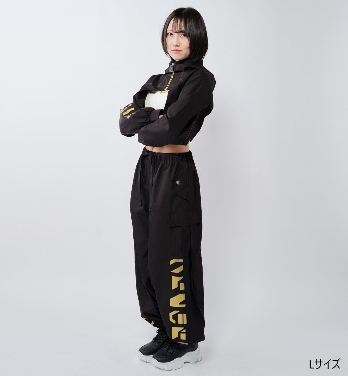 achimobee's tweet image. 着用モデルはラフ×ラフの永松波留さん✨
撮影中も超ギャバい要素たっぷりな魅力的なカットの連続で、とっても素敵な着こなしをしてくださいました🧬

#超宇宙刑事ギャバンインフィニティ #超ギャバン #ProjectRED #キキコト #超ギャバい #多元地球Ι5109 #鑑識課