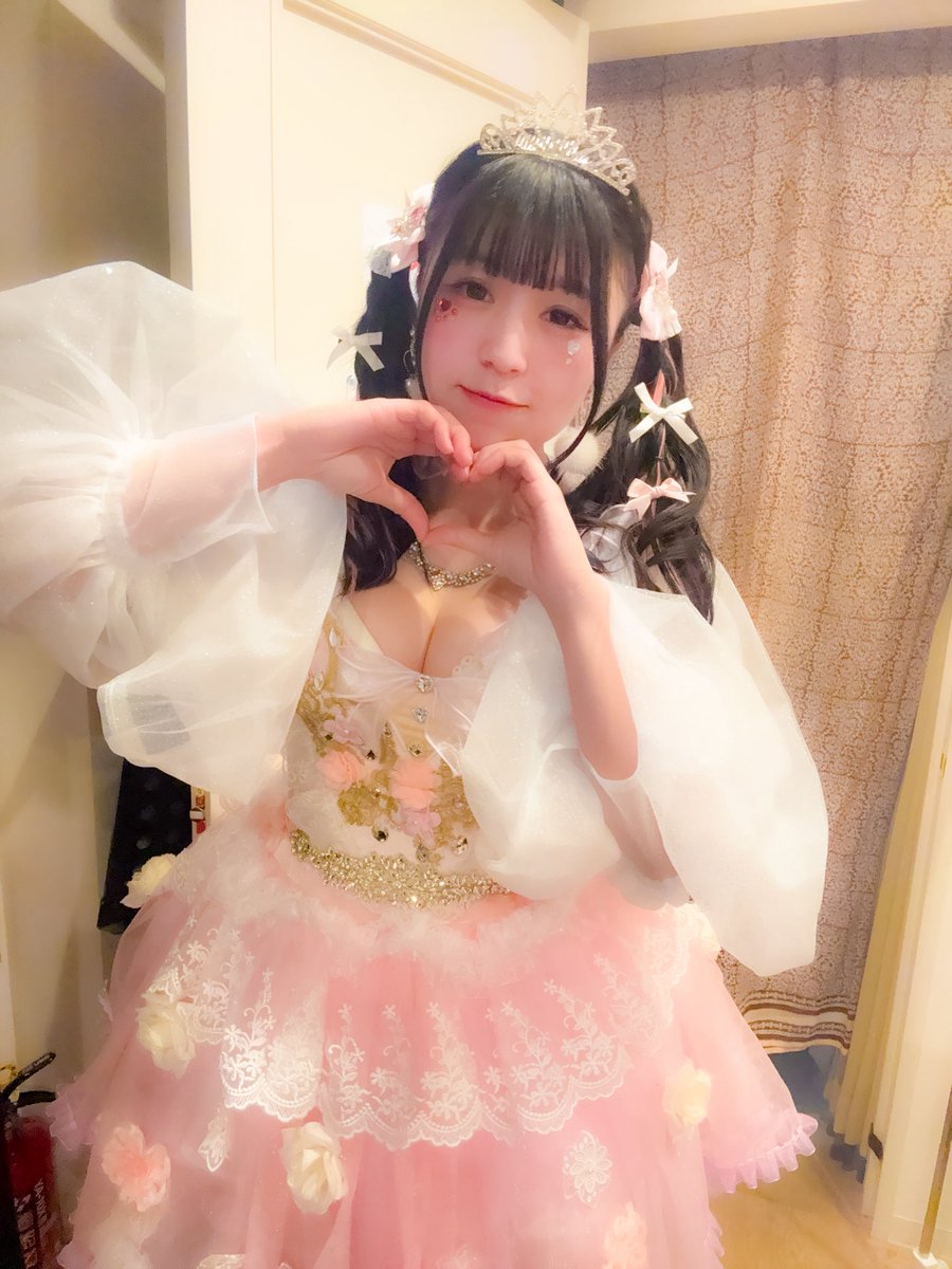 今日は、なつの生誕ワンマンライブに会いに来てくれたみんなありがと(T