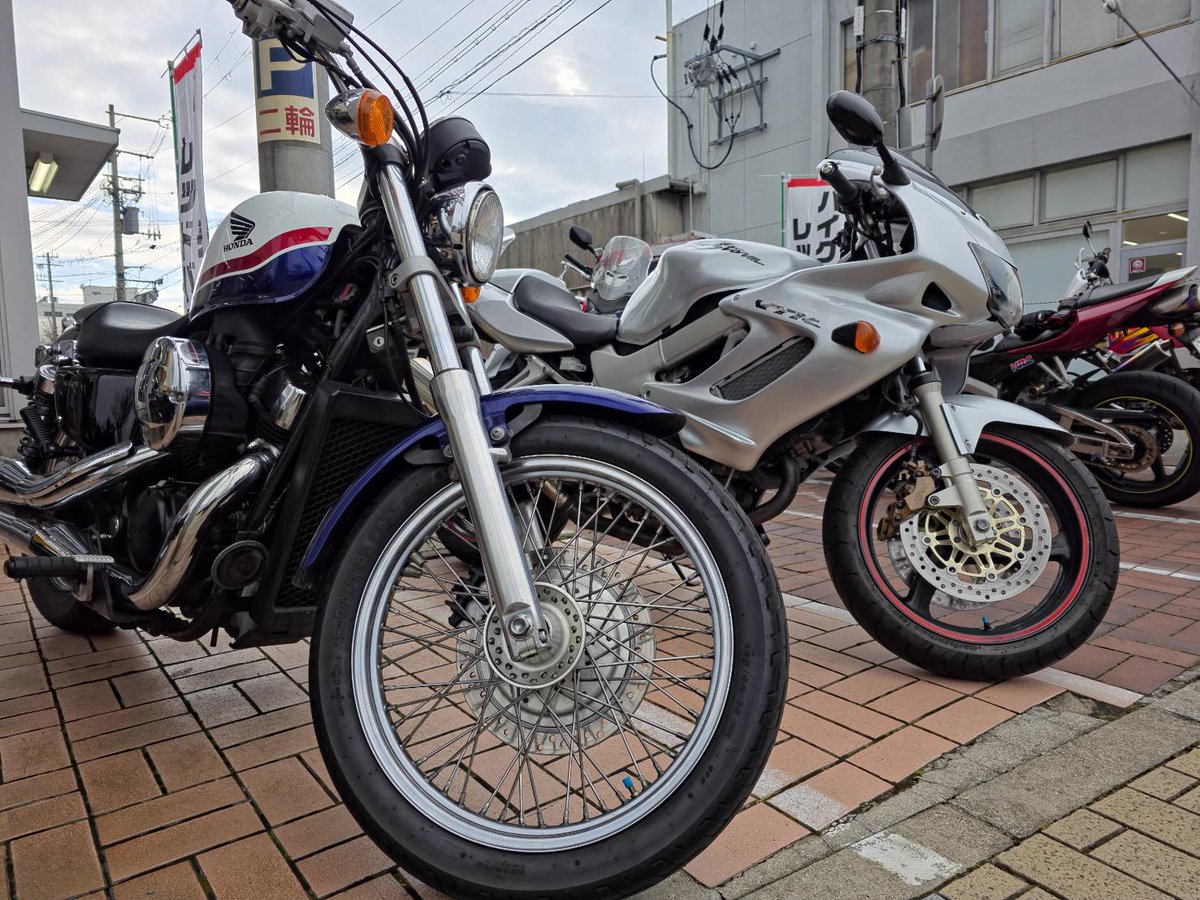 yooodooo22's tweet photo. 今までありがとう🥺
乗りやすいええバイクやった!!
そしてこれからよろしく🙏
#VT750s #VTR1000F https://t.co/4hNX532qBE