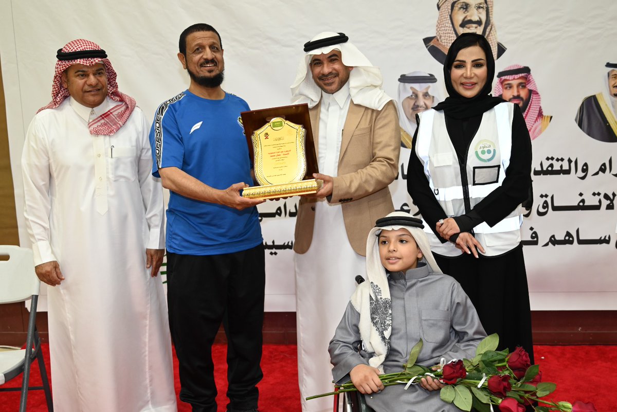 صدار قرار إدارة جمعية اللاعبين بالشرقية برئاسة الاستاذ احمد النباط . بتعين المبدع الصغير وسفير الإرادة محمد باشماخ( سفير لجمعية اللاعبين القدامى بالشرقية )