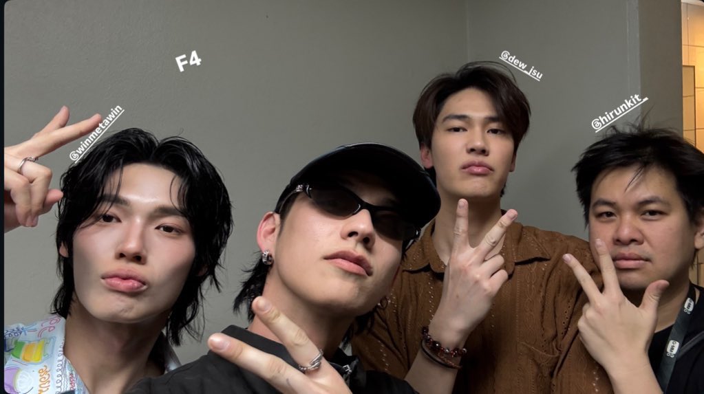 เห้ยยยย F4 มาwa 🫣
<a href="/Boydtuan_/">ฉันจะพาเธอบอยย💛</a> บอยต้วนรับบทพี่ MJ😂

Bright Vachirawit  
#bbrightvc <a href="/bbrightvc/">bright</a>
<a href="/winmetawin/">Winmetawin</a> <a href="/dew_jsu/">Dewjsu</a>