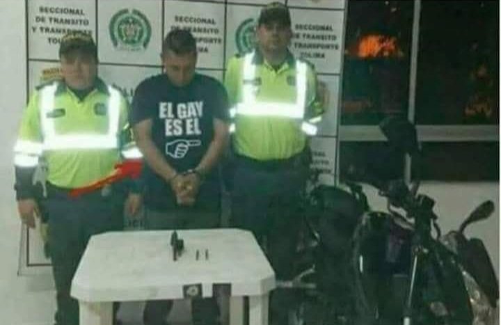 Ser apanhado a roubar é vergonhoso. 

Agora ser apanhado com esta t-shirt é épico! 😂😂😂😂

Bom Domingo! 😁