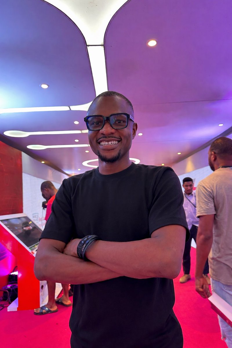 Trying to get more Manchester United fans on my timeline. Repost if you see this. I will follow everyone who comments.