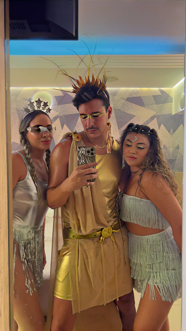 Dxdhigo's tweet photo. @amarinasena  em BH hoje... só coisas naturais. Estrela , Sol &amp; Lua na Marinada❤️ https://t.co/8B4AF05uPJ