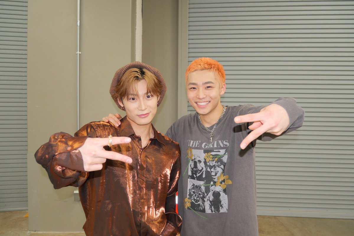 WATWING official tweet media