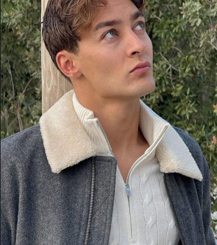 mercwdesf1's tweet photo. George Russell eu vou comer seu bolooooo!!! FELIZ ANIVERSÁRIO GEORGE, FELICIDADES!!! AMO VOCÊ BESTIE 🫵💕 #GR28 https://t.co/aOWKoFu3qg