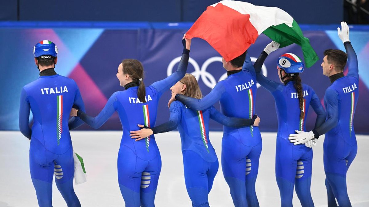 Record di 22 medaglie ai Giochi Invernali. 
Record di 8 ori ai Giochi invernali. 
Juventus che subisce un torto arbitrale. 

Oggi è un bel giorno per essere italiani.