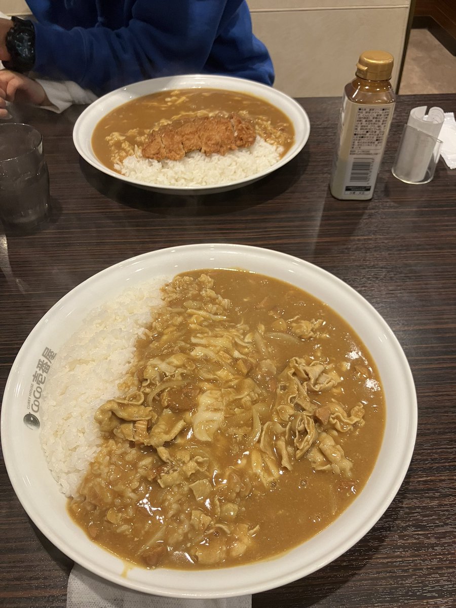 旧車カフェからのCoCo壱🍛

エリアワンぶりのスープラとの2shot📸