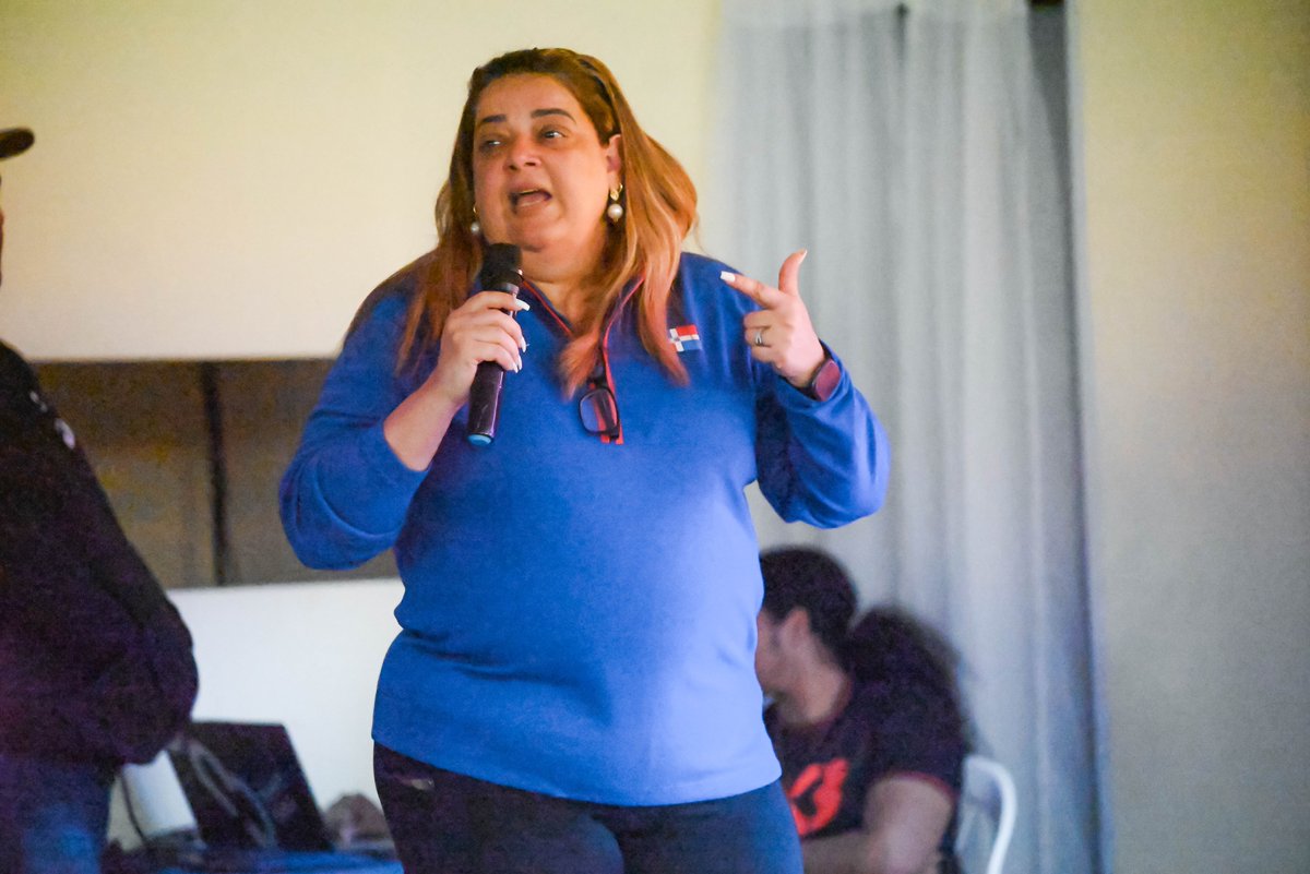 FedombalRD's tweet photo. Se desarrolla con éxito el Taller de Entrenadores 3x3, fortaleciendo la capacitación y el crecimiento del baloncesto en la República Dominicana.
Formación, actualización y compromiso con el desarrollo nacional del 3x3. 🇩🇴🏀
#3x3DOM #Formación2026 #Entrenadores3x3 #Baloncesto3x3 https://t.co/U5a2tYdNWE