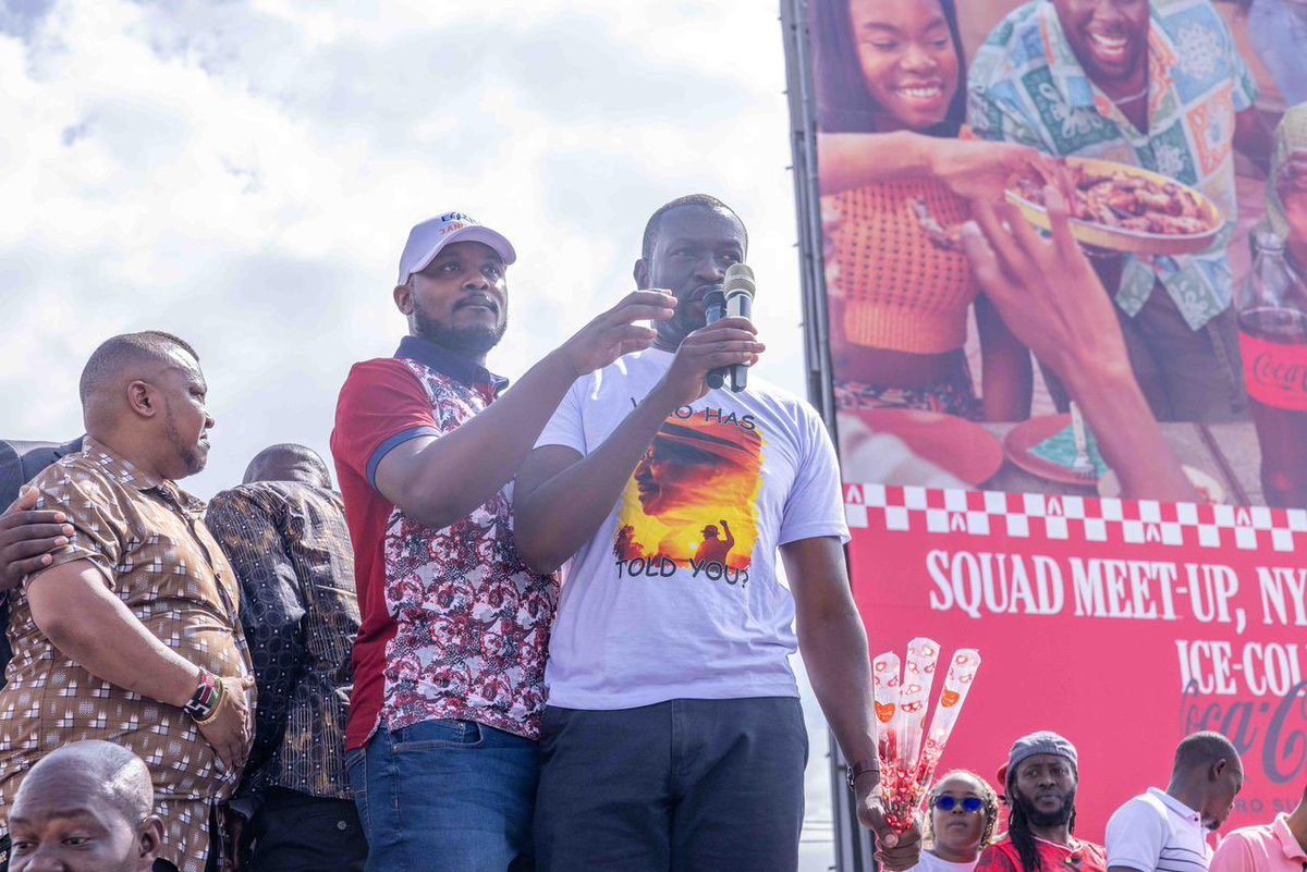 paulinenjoroge's tweet image. They first destroyed the sound system, but the resolve of the people was way stronger than any machine. Out of desperation, they threw teargas!

But we soldier on with the people. Linda Mwananchi is now stronger than ever.

Na Sisi Ndio Sifuna!

Thank you Kitengela for showing