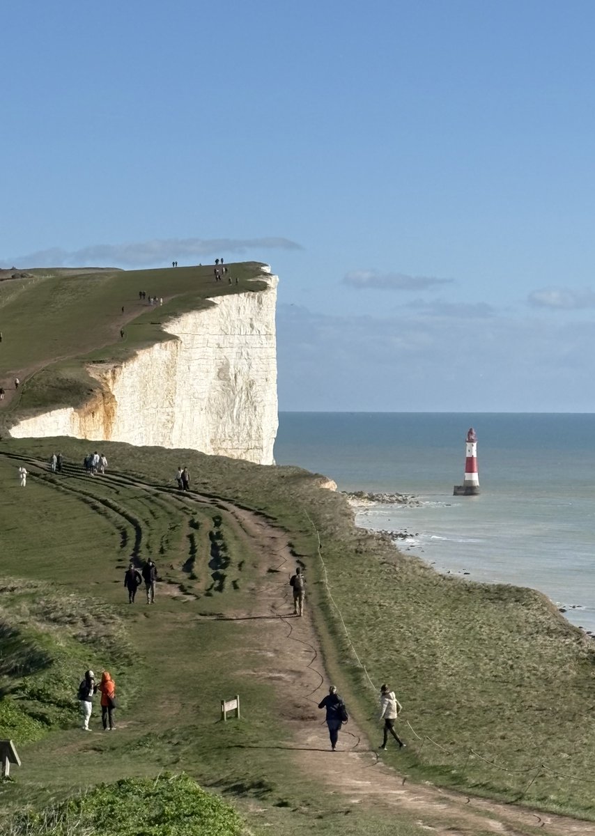 Knight584225711's tweet photo. #SevenSisters #SouthDownsWay #BeachyHead #SussexUK
Yesterday https://t.co/yUDWBtMHFb