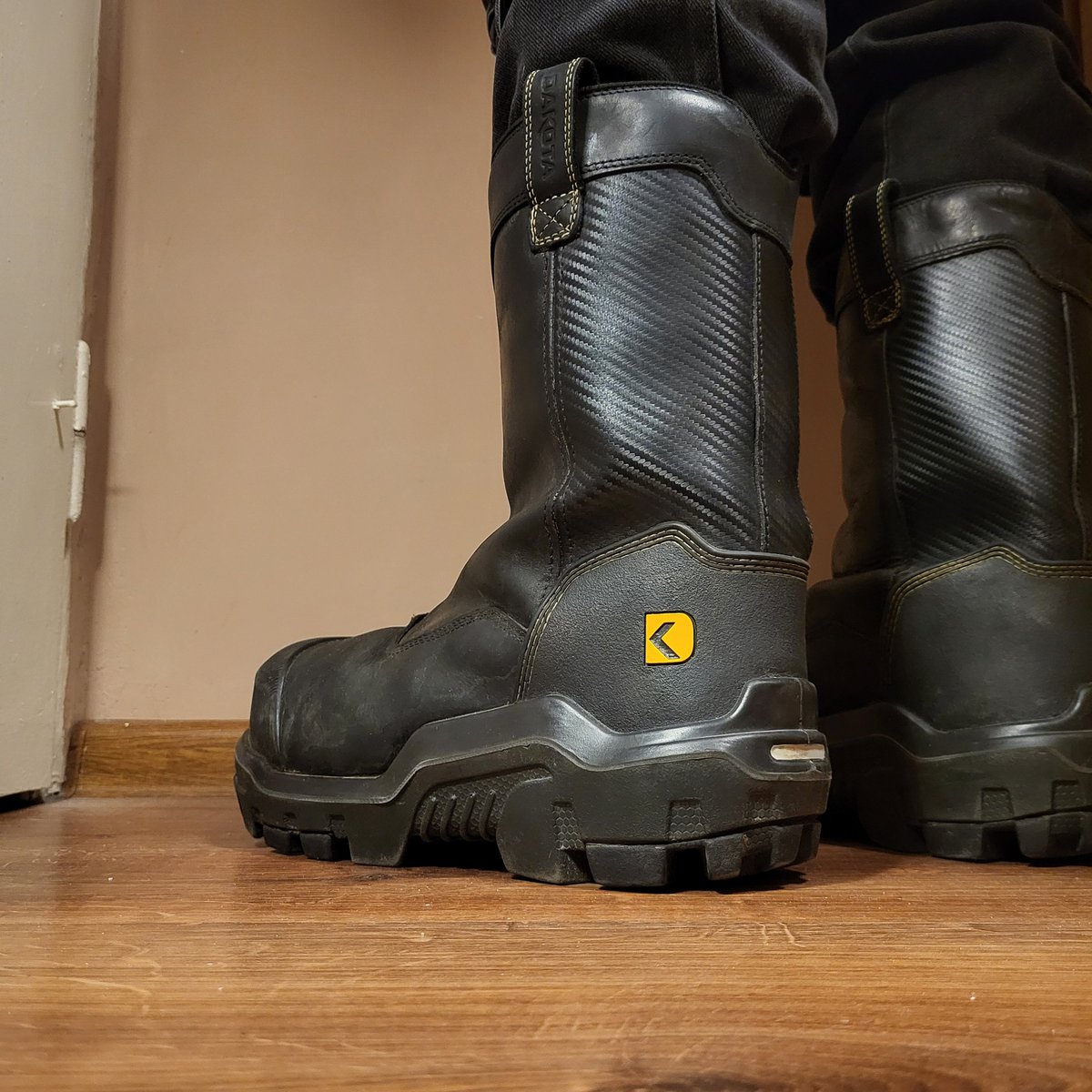 Metal Crush tweet media