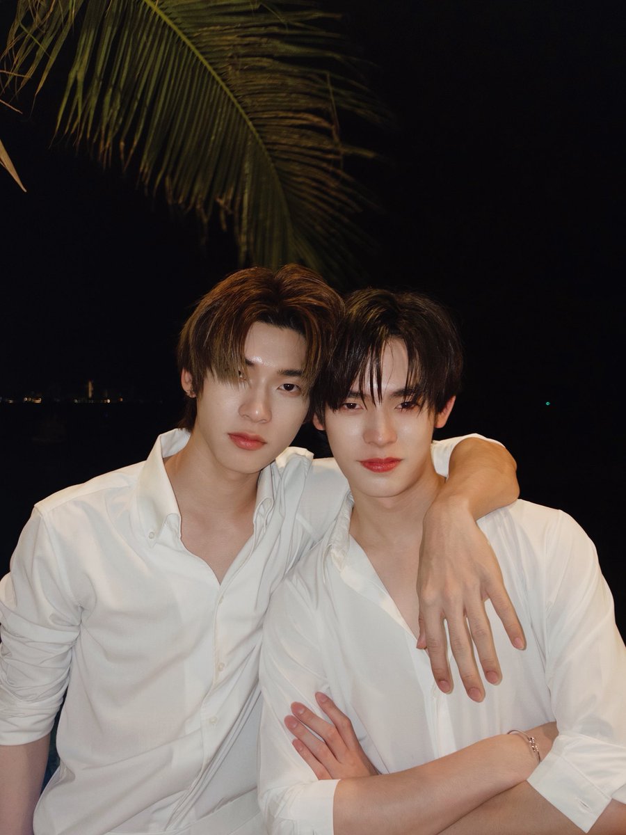 สิ่งที่ทำให้อยากโดดคลองในวันนี้ อันดับที่ 1 : ตี๋ตี๋ป๋อ
🧍
🏢
🏢🤸🏻
🏢
🏢
🏢         🤸🏻
🏢
🏢 
🏢                  🤸🏻
🏢
🏢                         🕳️