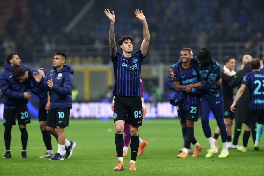 footballitalia's tweet photo. Attempts to sanitise an obvious Alessandro Bastoni dive do no favours to Inter or the sport as a whole, writes Susy Campanale, no matter which team you are behind.

#InterJuve #SerieA #InterJuventus #SerieAEnilive #calcio #VAR #INTJUV https://t.co/SOwtMeK26u