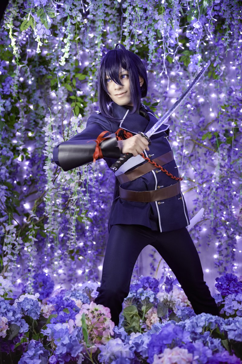 ** Cosplay コスプレ **
鯰尾藤四郎 ／ 刀剣乱舞ONLINE
Namazuo Toushiro / Touken Ranbu ONLINE
Cosplay: 瀬凪 悠  [Haruka Senagi] (<a href="/senagi/">瀬凪 悠［Haruka Senagi］｜14-15: a!｜21: 小田原</a> )
Photograph: cozy
2025-06-01 スタジオこむや