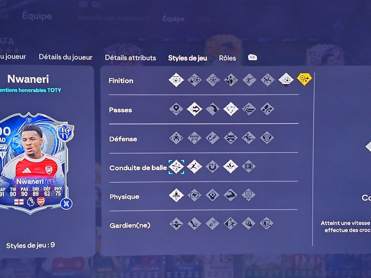 RYDANS1's tweet photo. @FansdeFUT Le mien il les a ... https://t.co/p1rnYT13uj