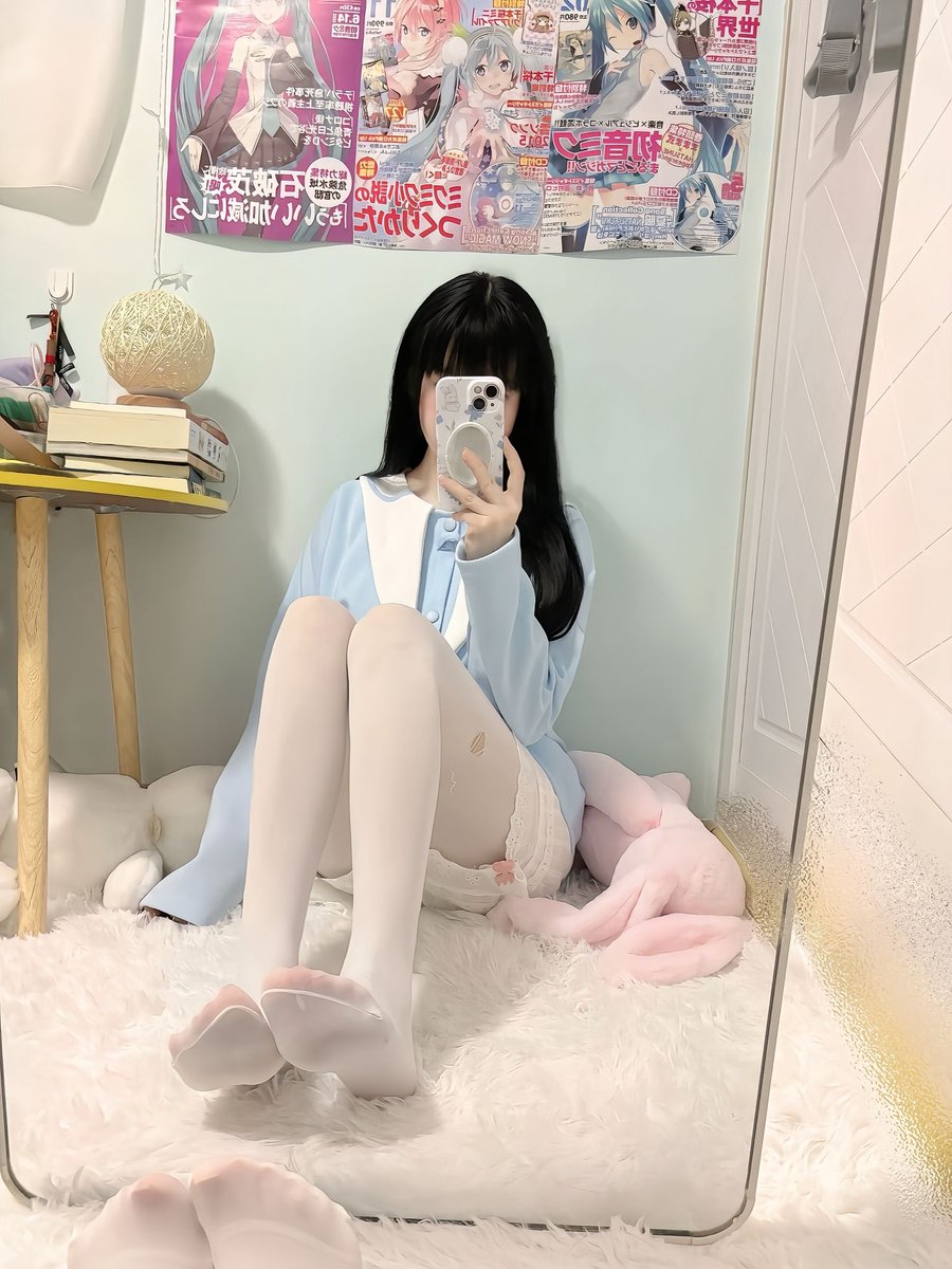 小e tweet media