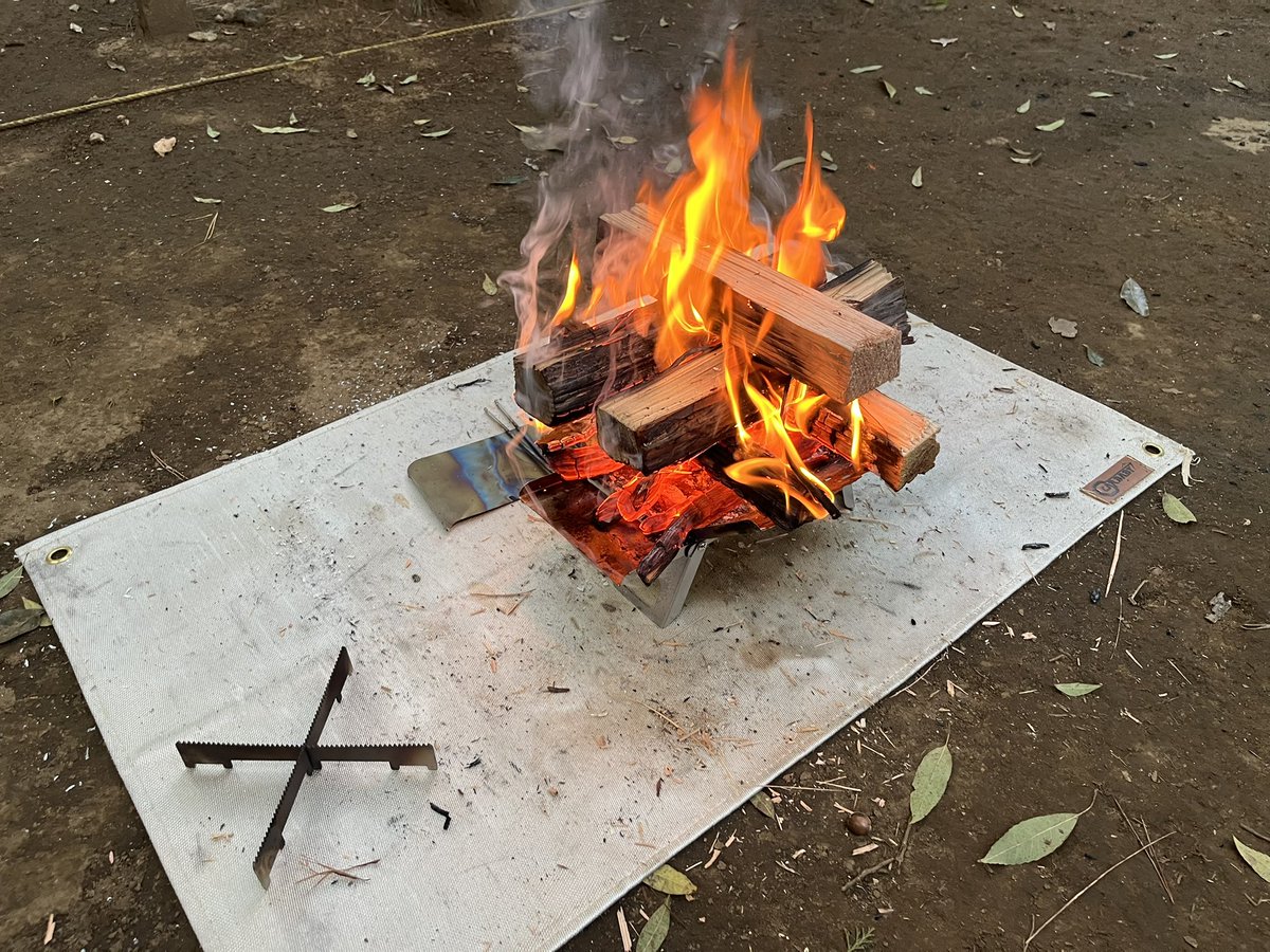 本日のMVPは少し前に話題になったFireBook TITAN。毎回使おうと思って