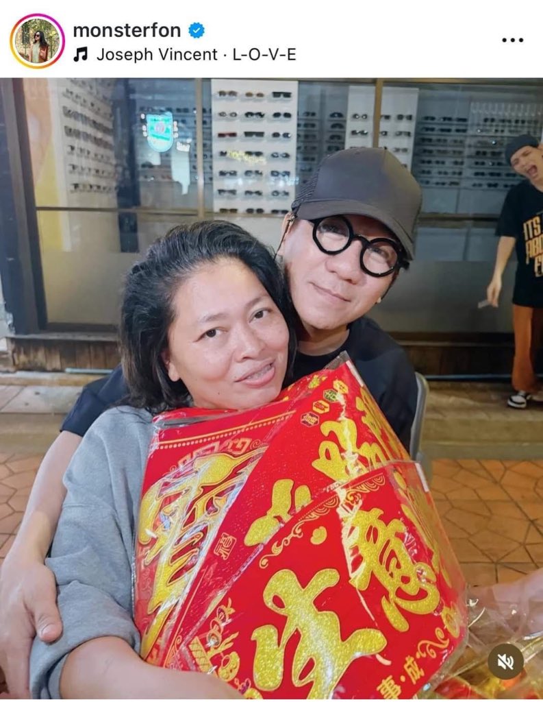 เหี้ยมากกก 5555445 คู่สร้างคู่สมเท่านั้น จัดทอล์คโชว์แข่งกันพูดข้ามวัน