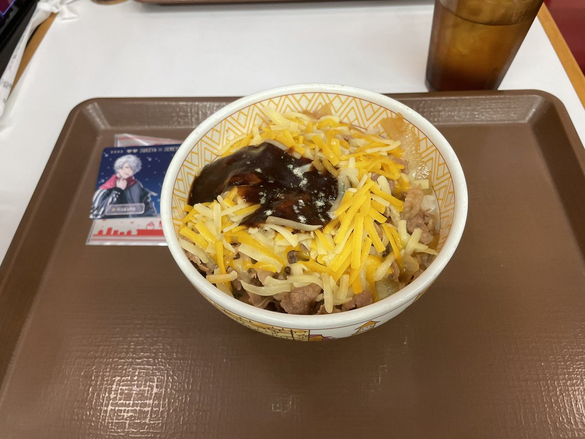 くろろ tweet media