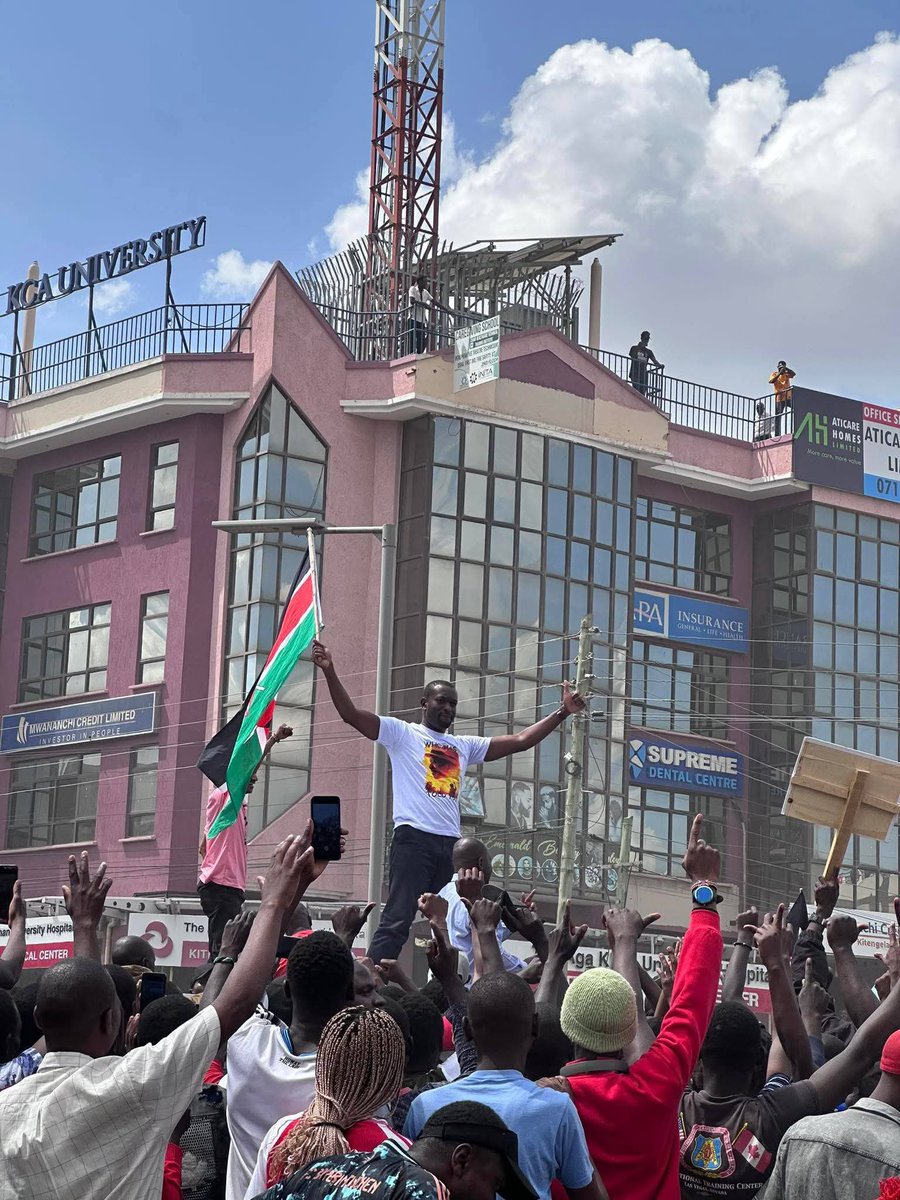 Edwin Sifuna is the new Baba, akisema “Tuesday tuesdayyy” Hata Mimi nitatokea.