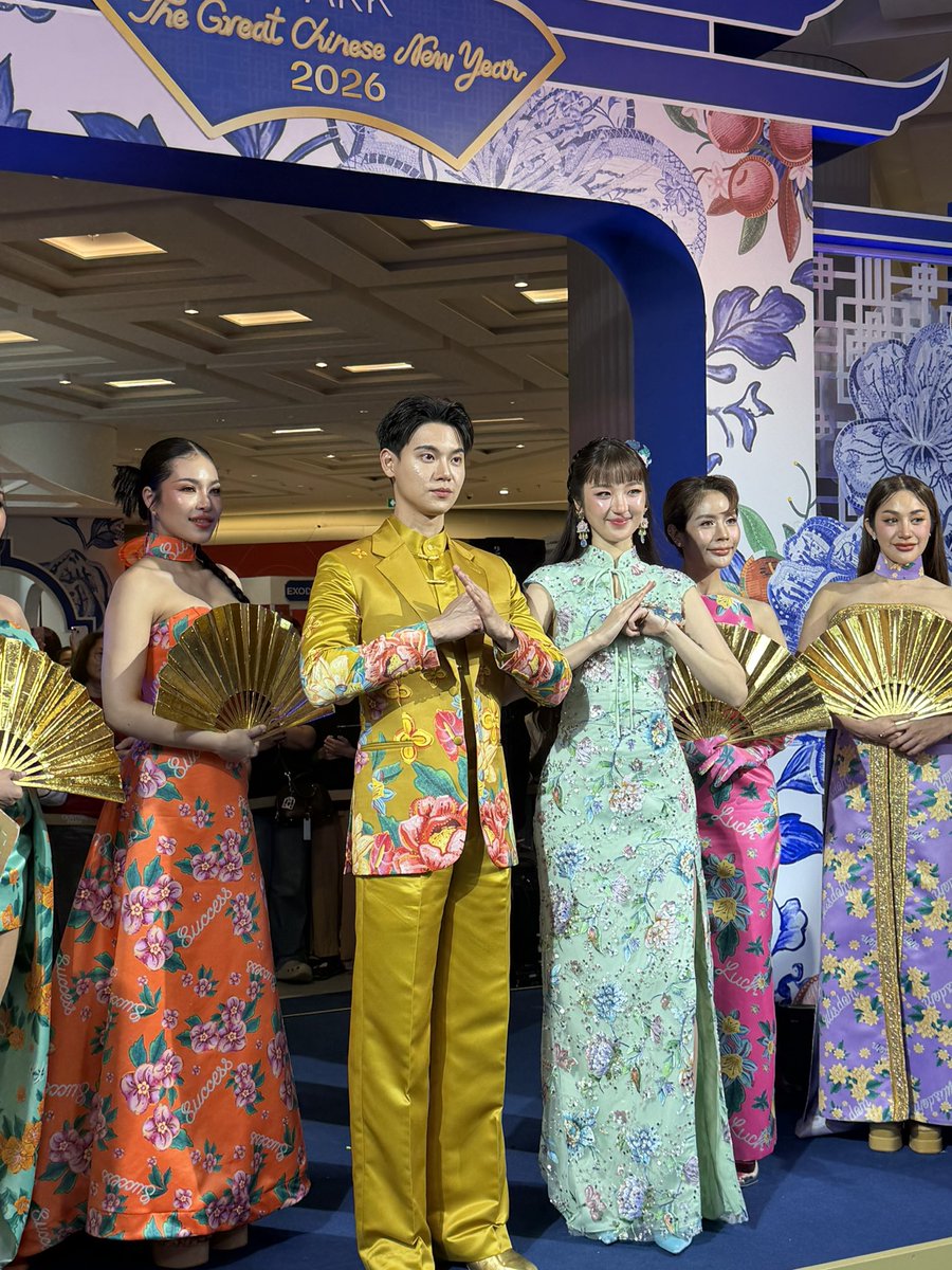 niinnk's tweet image. วันนี้มาเจออาตี๋หยิ่น ที่ไม่เจอกันนานมั้กก กับ หมวยต้าเหนิงคนสวย แห่งปีมากก🧧🎊

#CentralParkTheGreatChineseNewYear2026
#TheGreatChineseNewYear2026 
#มะเมียเฮงเฮงที่เซ็นทรัล 
#CentralParkBangkok