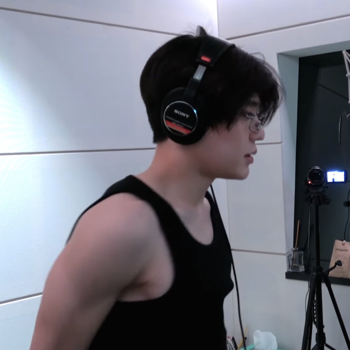 오시온 가슴 tweet media