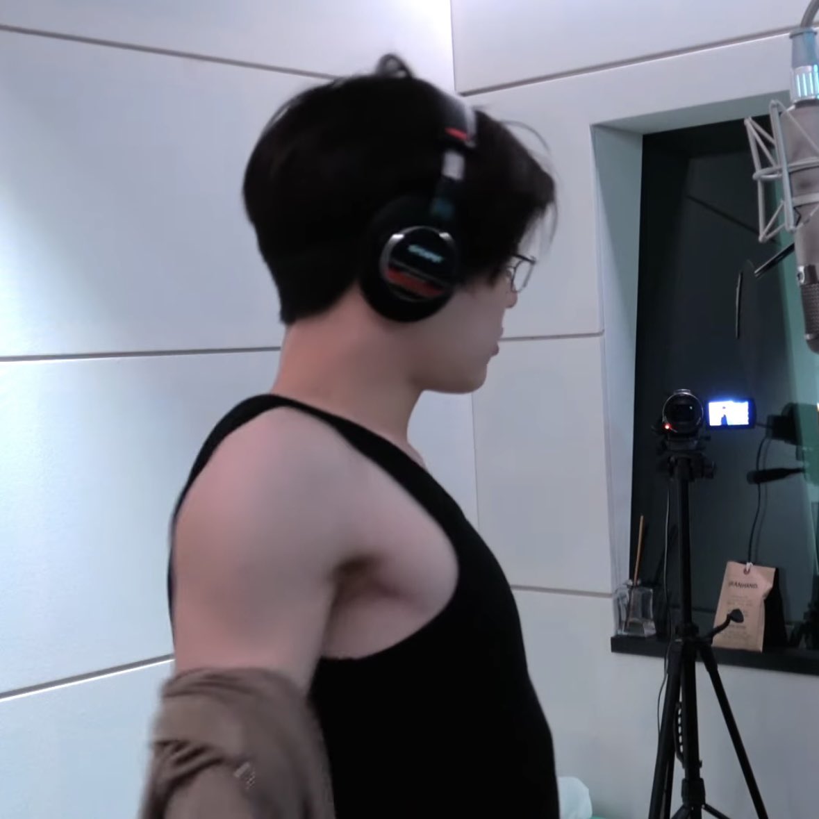 오시온 가슴 tweet media