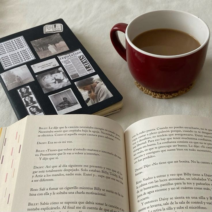 Buen día, Librófilos.
Domingo + libros = plan perfecto.
¿O faltaría algo más?