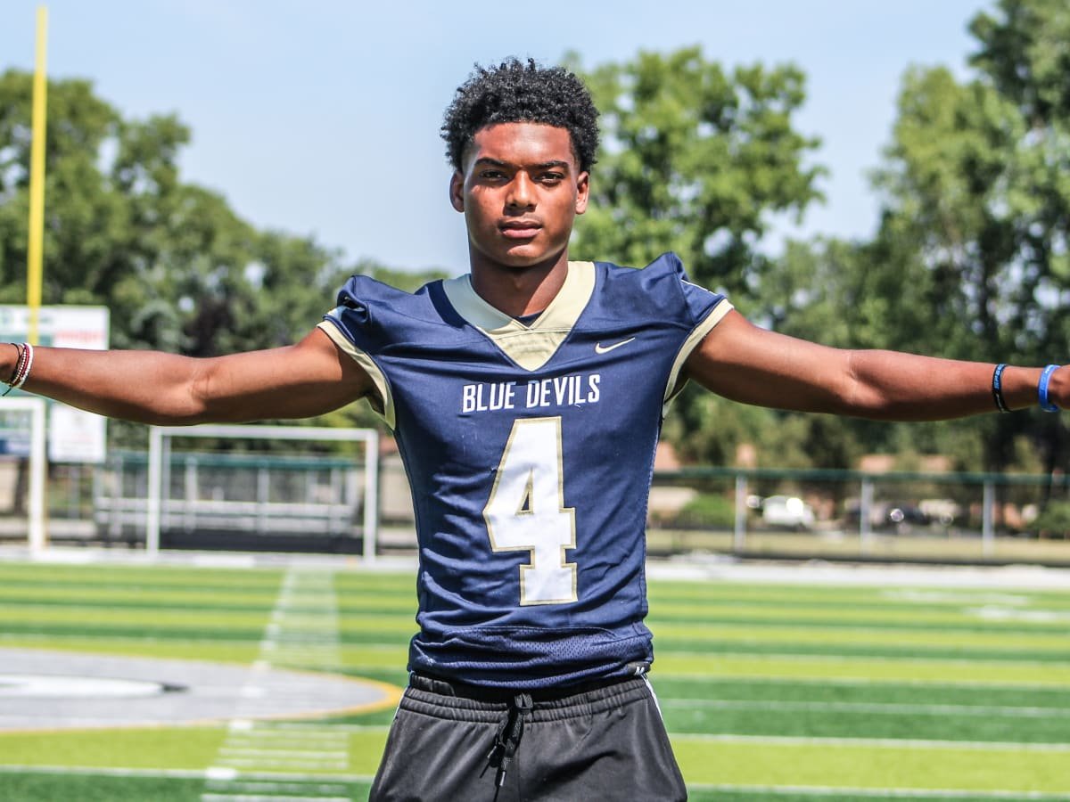 JoeReynoldsAH2's tweet image. 🫵 On this date in 2019....    
   
   Will Johnson received a scholarship offer from the University of Michigan.
   Johnson made his commitment to the Wolverines on February 8th of 2021 while attending Grosse Pointe South High School in Grosse Pointe, Michigan.  
   Will also…