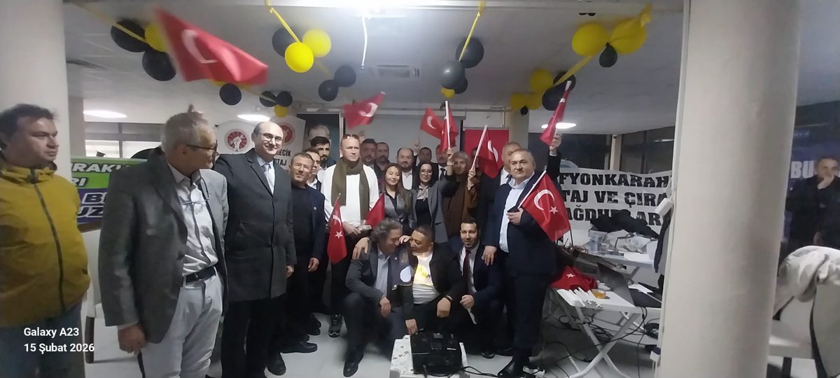 STAJMADURLARID1's tweet photo. Sadece Eskişehir Bilecik değil, Türkiye haykırıyor!

Yılların emeği yok sayılamaz!
Hepbirlikte 

@MHP_Bilgi
 @iyiparti
 @devapartisi 
@herkesicinCHP 
@Akparti
 @bbpgenelmerkez
@anahtarparti  
  @zaferpartisi

Eskişehir Bilecik Haykırıyor
#StajÇıraklıkSGKBaşlangıcıOlacak https://t.co/1wtbt42AYO