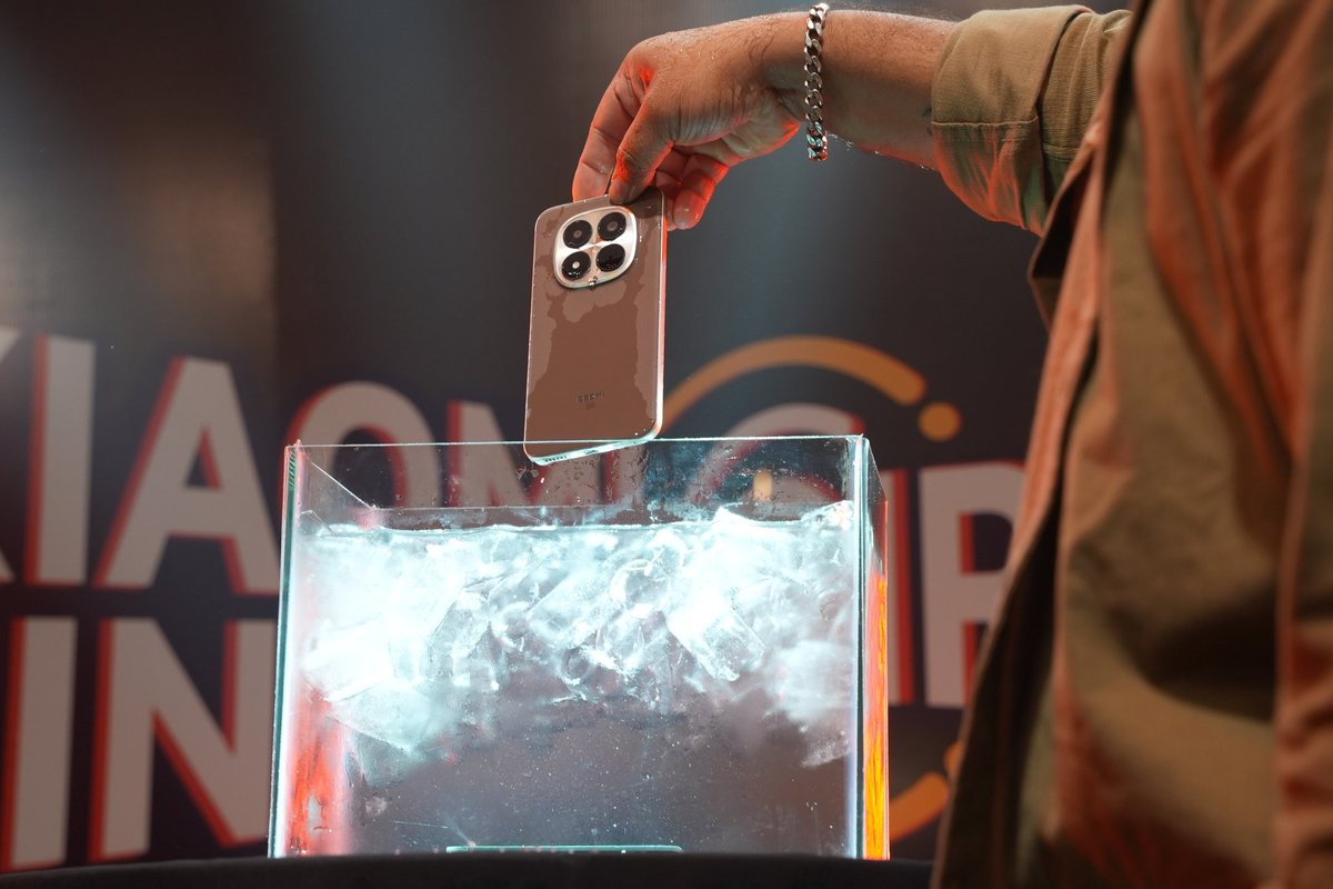 pixelwithme's tweet photo. Mumbai, you brought the heat! 🔥
#XiaomiInnerCircle takes over the city of dreams with A Better Experience.

Mumbai fans tested the #REDMINote15ProPlus to its full power. And yes… Coffee Mocha is stealing hearts again 🤎

#XiaomiFansClub #XiaomiFans https://t.co/CLcDnYFgWO