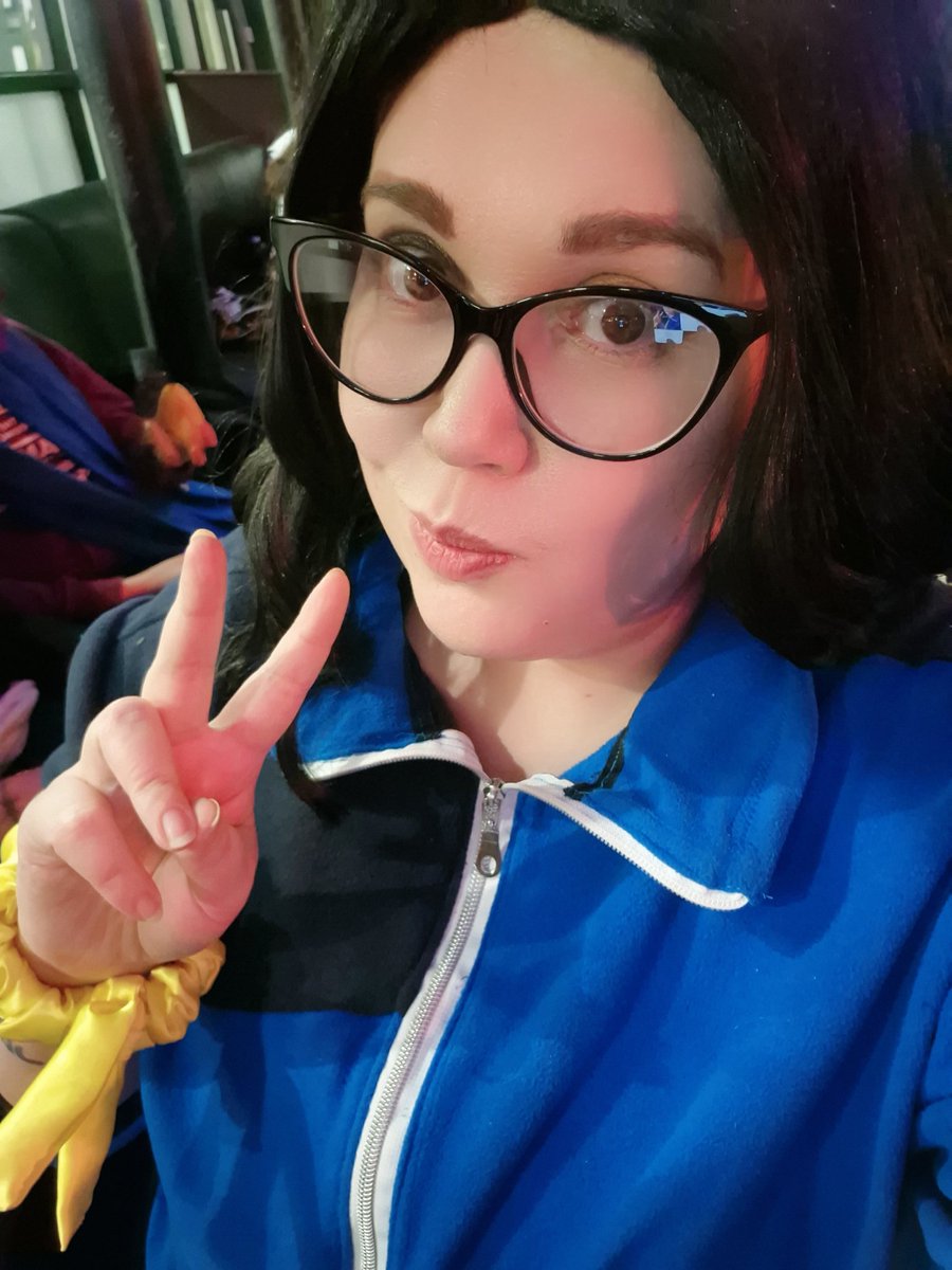 DigiMegmon's tweet image. I've been Kyo (Glasses Mode) today because I am so damn tired after queueing for so long for signings 😂😂