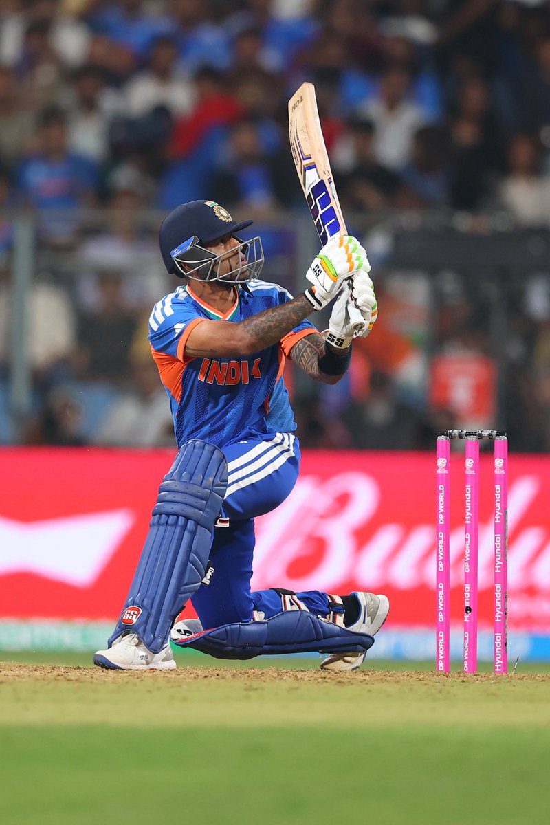 RNjHA_IND's tweet photo. “आज मैदान में पूरा दबदबा दिखाओ 💪🔥
ऐसी पारी खेलो कि सामने पाकिस्तानी टीम संभल न पाए! 🏏
चलो टीम इंडिया, जीत पक्की करो 🇮🇳”
#TeamIndia 🇮🇳
#INDvsPAK 🏏
#CricketWar 🔥
#JaiHind 🇮🇳 https://t.co/rAiGg7QL7h