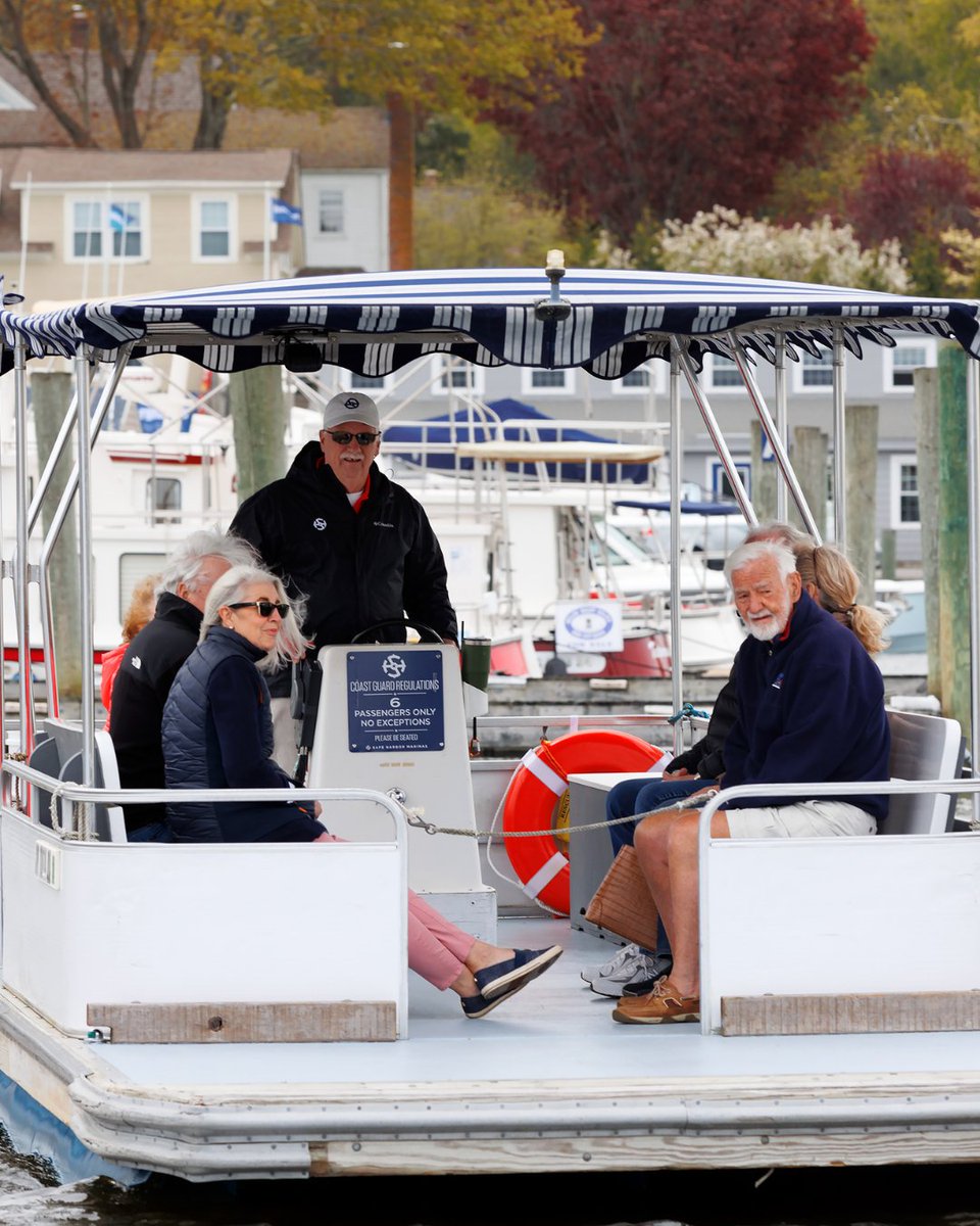 CSpringBoatShow's tweet image. Shortest boat ride of the season. Catch the ferry to #SafeHarborEssexIsland April 24-26 and let the show begin. ⛴️ 

🔗 For tickets, visit bit.ly/4tjEXuk

#CTSpringBoatShow #CTBoating #BoatingSeason #EssexCT