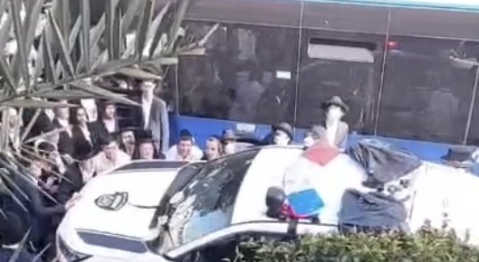 האימון הסתיים

כל הופכי הניידת למשל, מצולמים.

טוב תעשה המשטרה אם תזהה אחד אחד ותשלוף אותו מהמיטה בשש בבוקר

המבצע המשטרתי כעת
שהולכים מכות בבני ברק
להפגין כוח

זה לא משילות 
זה סתם לא מקצועי