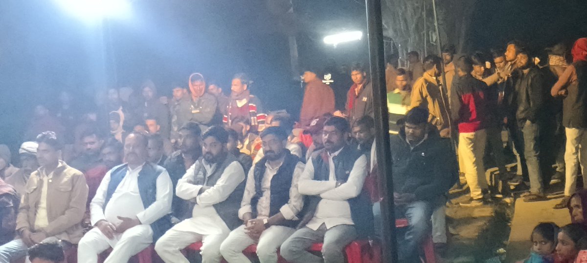 prashantSemri's tweet photo. धर्म, भक्ति और संस्कारों से सजी ग्राम संकल्पा की पावन कथा में कल रात सम्मलित होकर आत्मिक शांति का अनुभव किया। 🙏
#PrashantSemri https://t.co/DJWKpquoGb