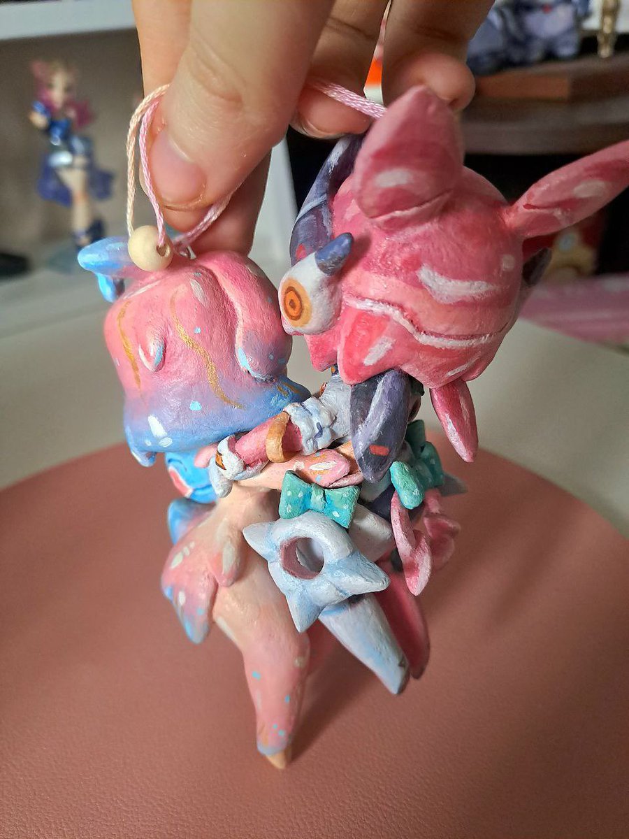 Ulitusya tweet media