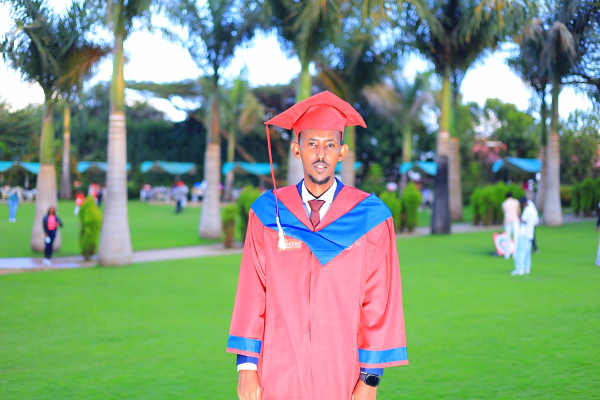 IsmailA97901859's tweet photo. From 0 to a Master’s Degree — Alhamdulillah. 🤲

MBA in Project Management completed at Lincoln University, Malaysia.

Two years of resilience, discipline, and growth 

Grateful to Allah, my parents, mentors, and everyone who supported the journey.
Hard work. Faith. Consistency. https://t.co/HBT1XU1cQ1