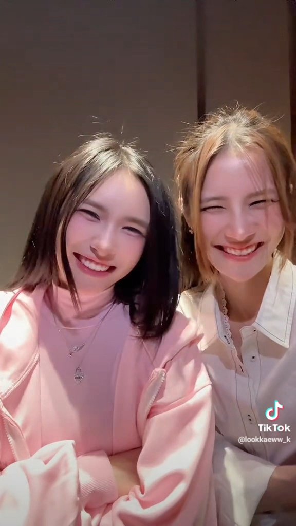 ไม่เล่นนะเอาดีๆ เหมือนกันอะไรขนาดนั้นนนค่ะ 

ALL ABOUT LOVE ANDALOOKKAEW 15
#อันดาลูกแก้ว
#AndaLookkaew
#อนันกมล 
#AnunKamol