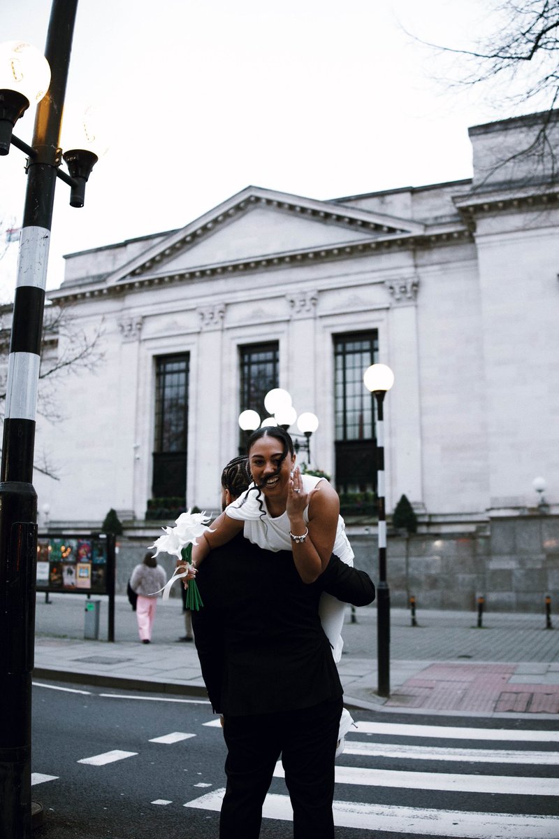_joshmcintyre_'s tweet image. I JUST GOT MY WEDDING PHOTO GALLERY BACK AND LOOK 😍😍😍♥️

photos by: scarlettcookphotography (instagram)