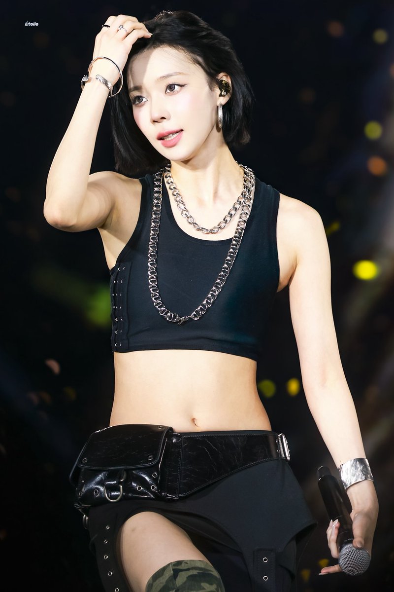Etoilae_'s tweet photo. 260214 SMT BANGKOK

#aespa #에스파 #エスパ 
#WINTER #윈터 #ウィンター #冬子 https://t.co/IdDOFjCarw