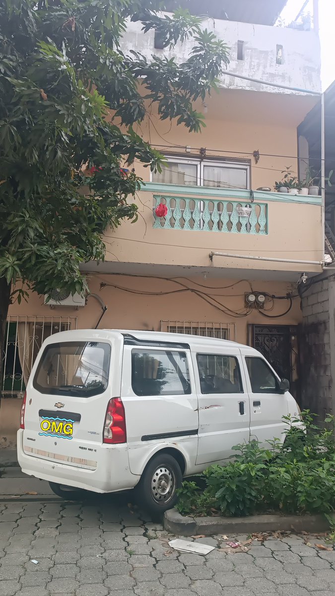 aresvilo2528207's tweet photo. @DefensoresAn @Proanimal_gye @alcaldiagye En cooperativa Sta Mónica (Sur/Gquil) hay una sra q se larga d viaje x semanas y deja encerrado a 2 gatos y 1 perro Chihuahua y el perro ya Sta ciego aulla todo el día se ha hecho denuncia y hasta la fecha #Aparece @Proanimal_gye @181Responde https://t.co/8lOYVMCl2u