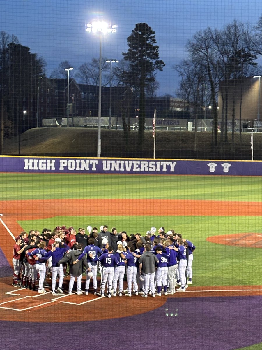 SwinginForHeavenPod tweet media