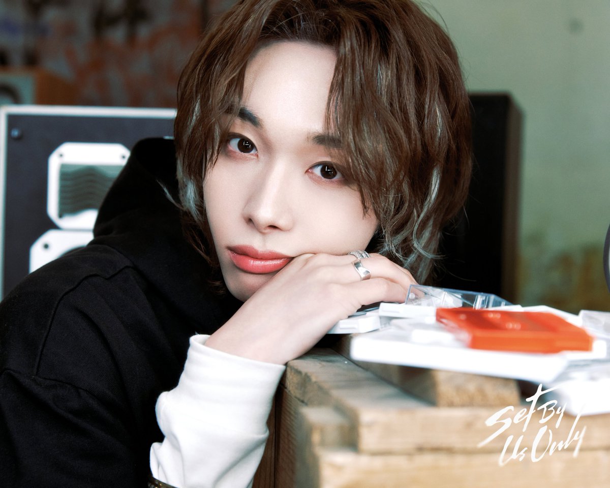 TUNEXX 1ST MINI ALBUM
[SET BY US ONLY]

US ONLY : TUNEXX - #Taira #타이라

2026.03.03 18:00 (KST)

#TUNEXX #튜넥스
#SET_BY_US_ONLY
#내가_살아있다는_증거