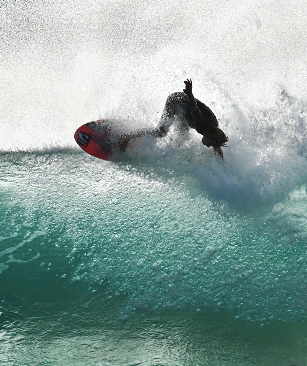 DillonSurfer's tweet image. Morning rush ..