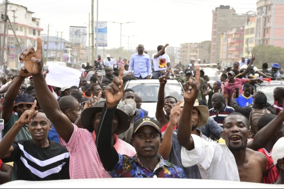 A brother helping a brother through thick and thin !

Kenya needs a renaissance!