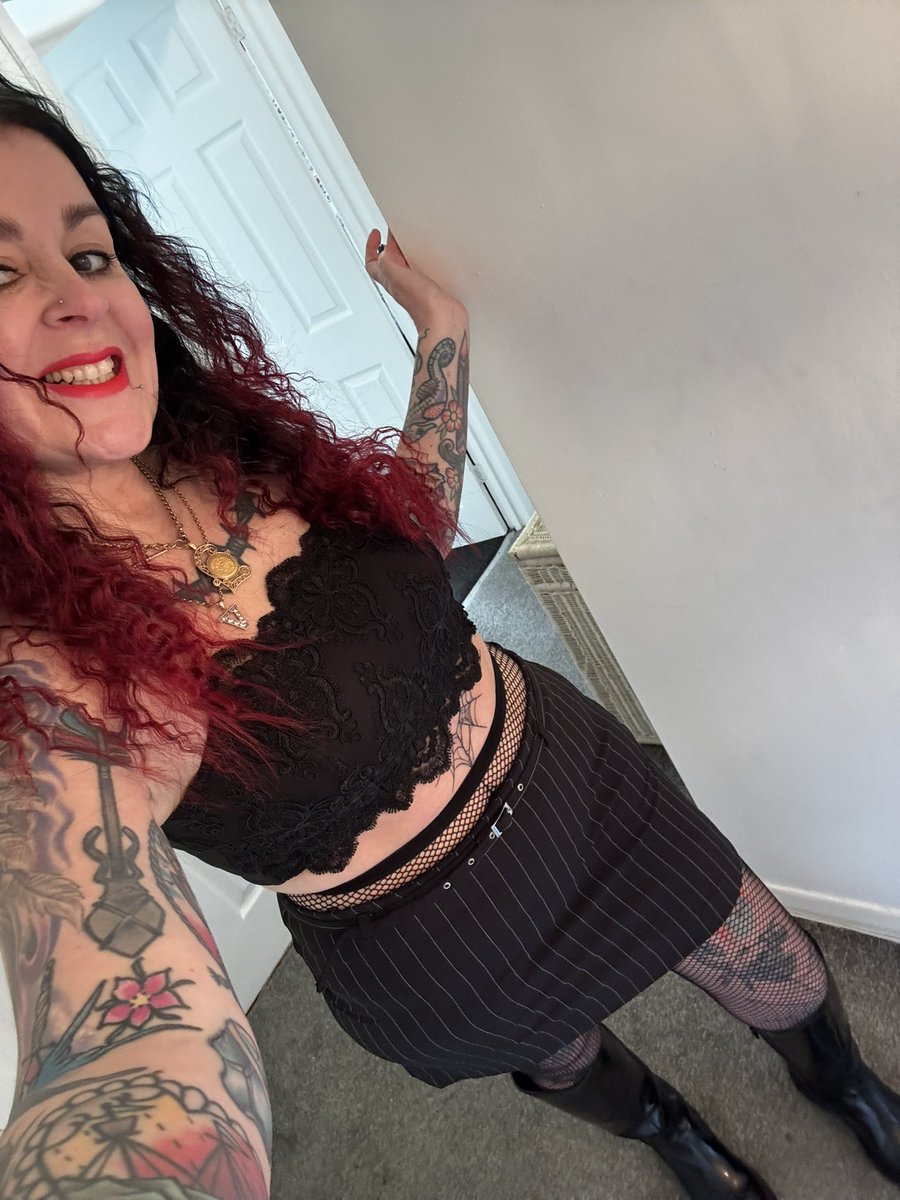 vicky 🌻 tweet media