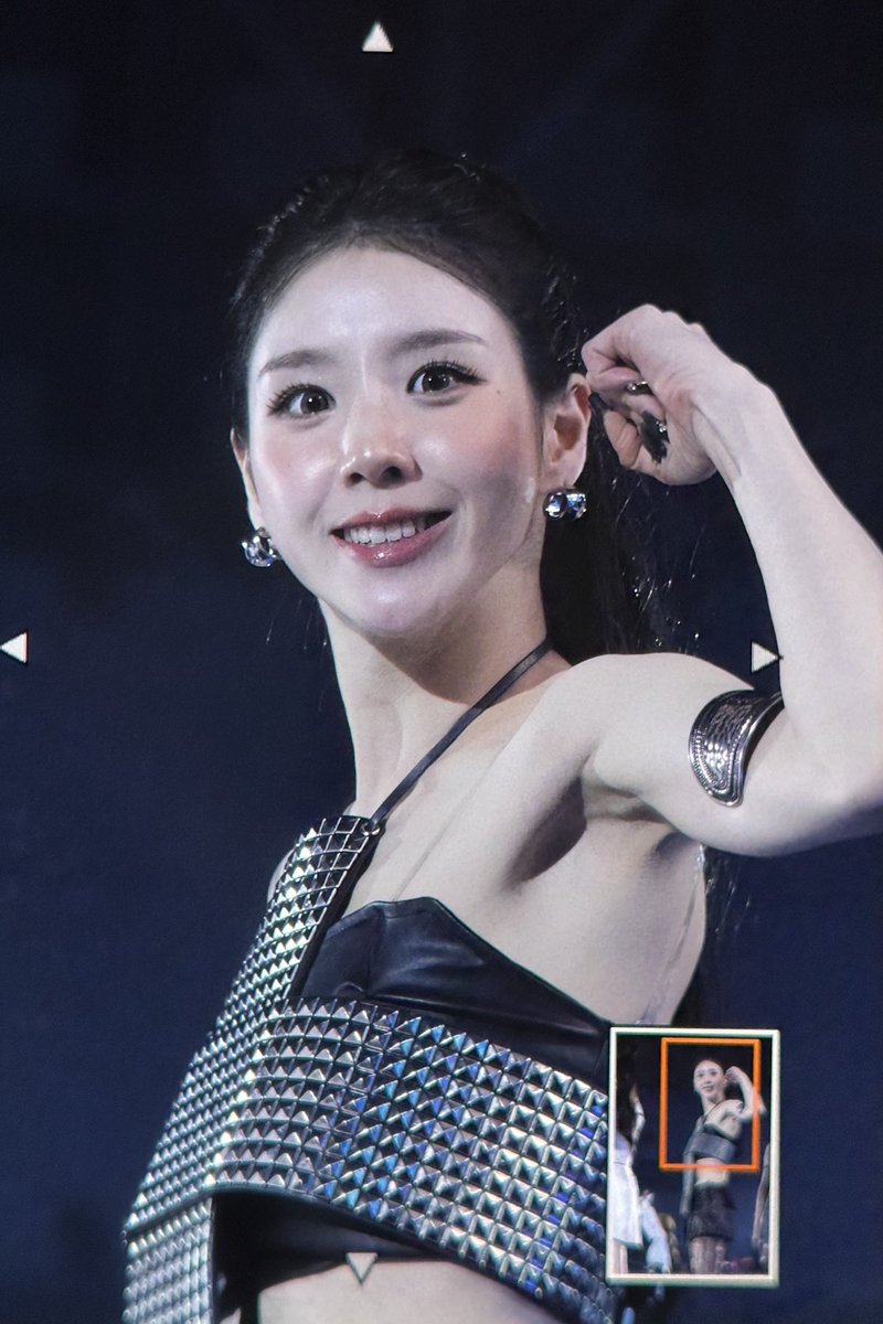 vividhighlight_'s tweet photo. 260215
#희진 #HEEJIN #ARTMS #아르테미스 https://t.co/VG1fdZZHz4